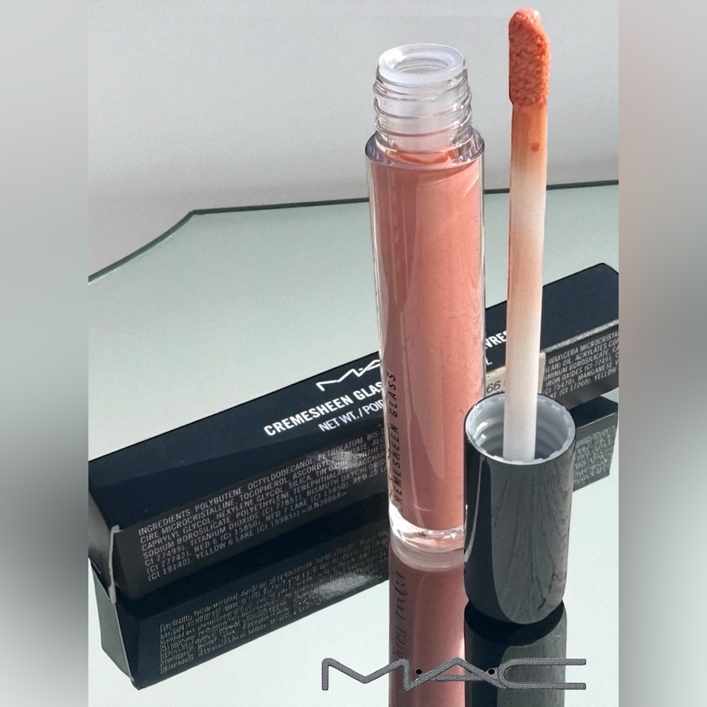 MAC CREAMSHEEN PRIVATE SCREENING LIPGLASS. LIMITED EDITION. NEW IN BOX. - Picture 5 of 5